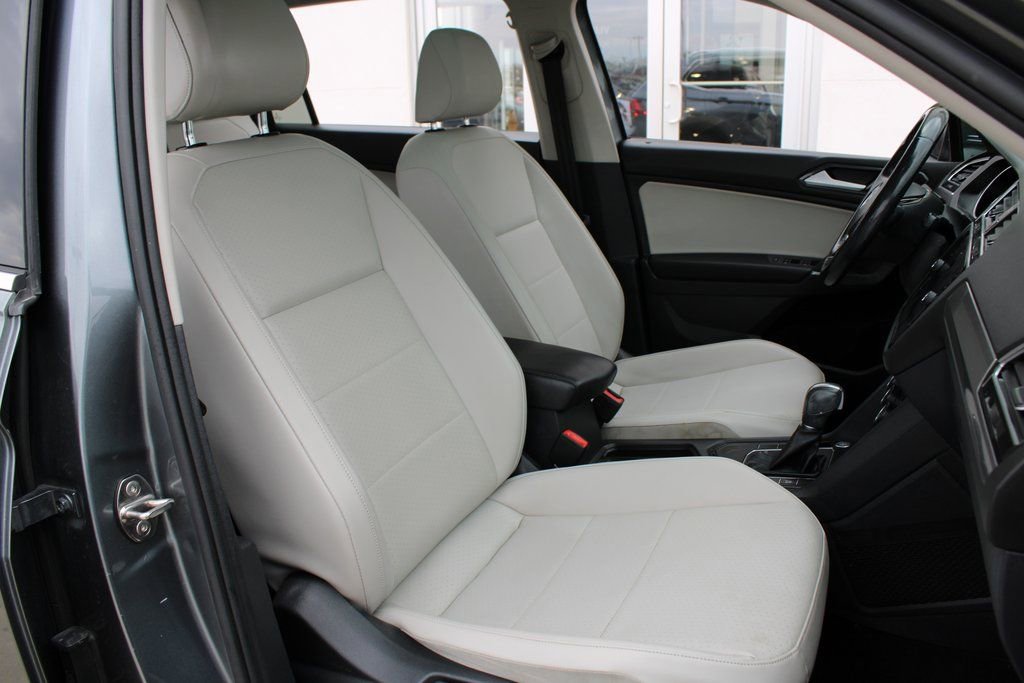 Used 2018 Volkswagen Tiguan SEL image 26