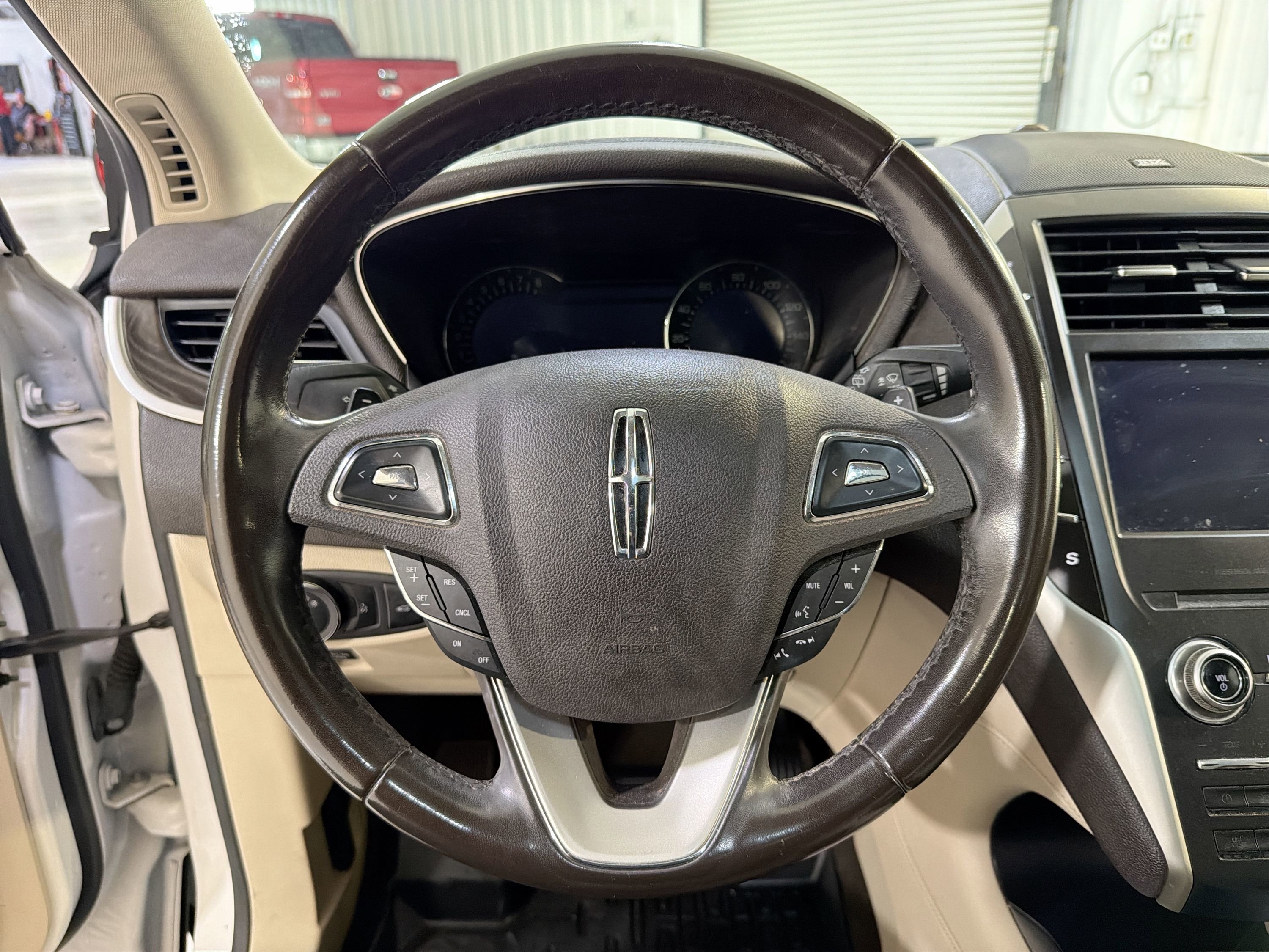 Used 2019 Lincoln MKC Reserve w/ MKC Climate Package image 13