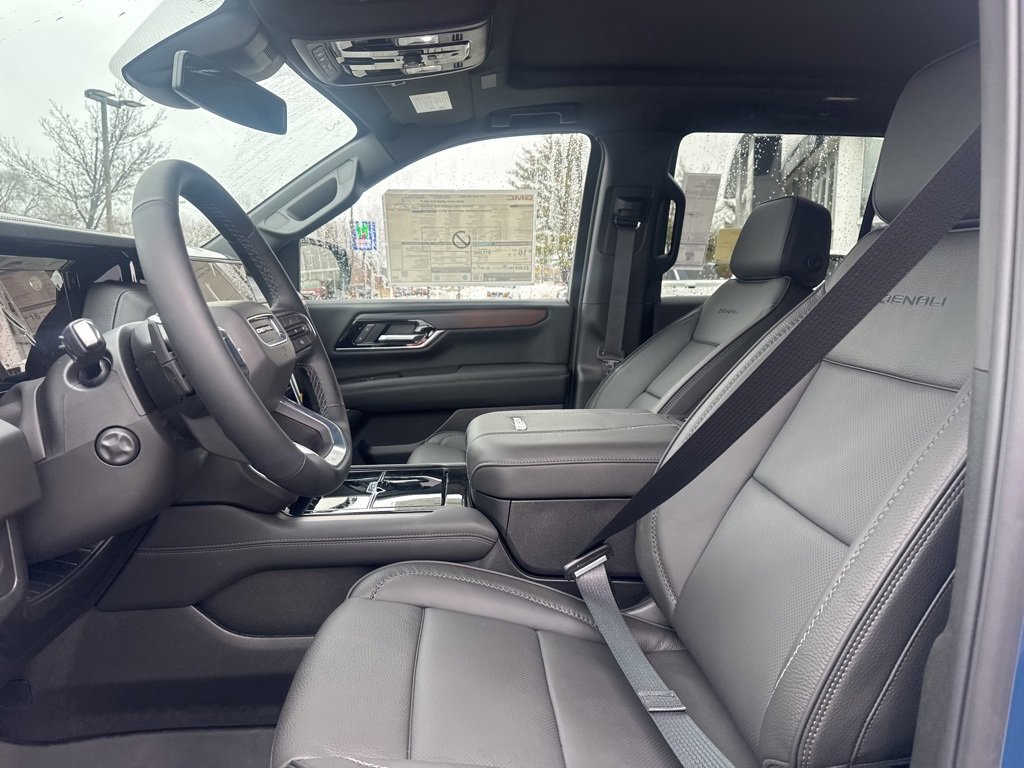 New 2026 GMC Yukon Denali w/ Sun & Power Step Package image 16