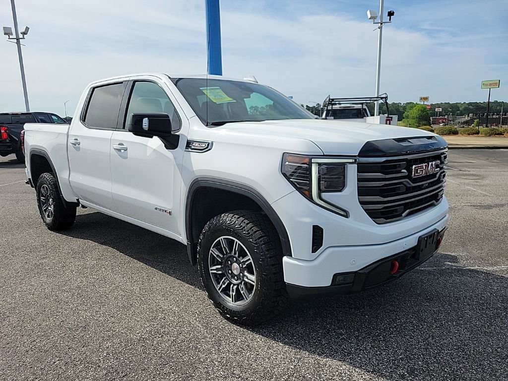 Used 2025 GMC Sierra 1500 AT4 AWD/4WD image 3