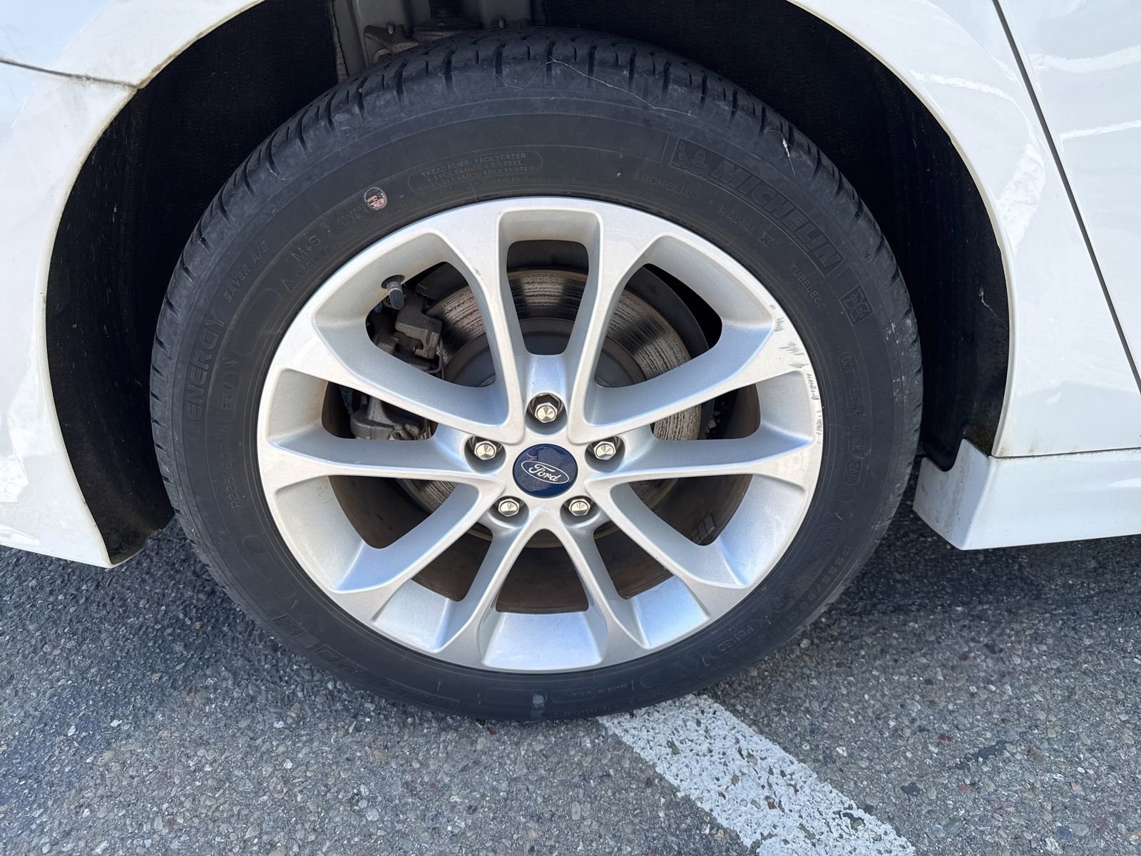 Used 2019 Ford Fusion SE FWD image 20