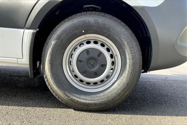 New 2026 Mercedes-Benz Sprinter 144 Cargo image 10