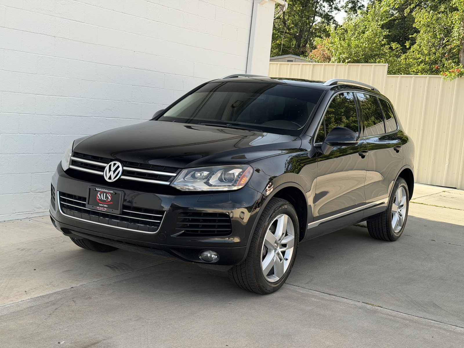 Used 2014 Volkswagen Touareg VR6 AWD/4WD image 9