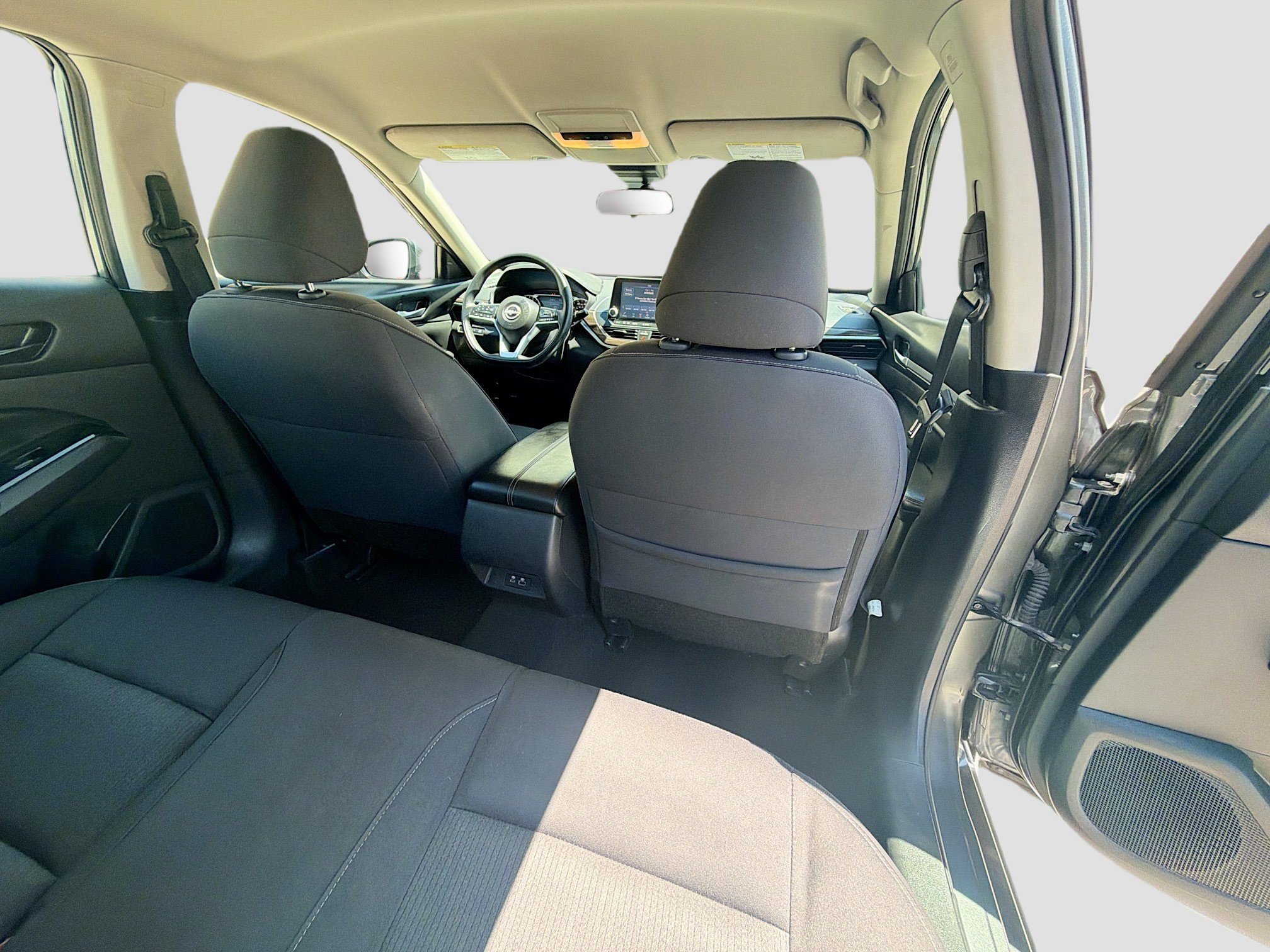 Used 2023 Nissan Altima 2.5 SV FWD image 26