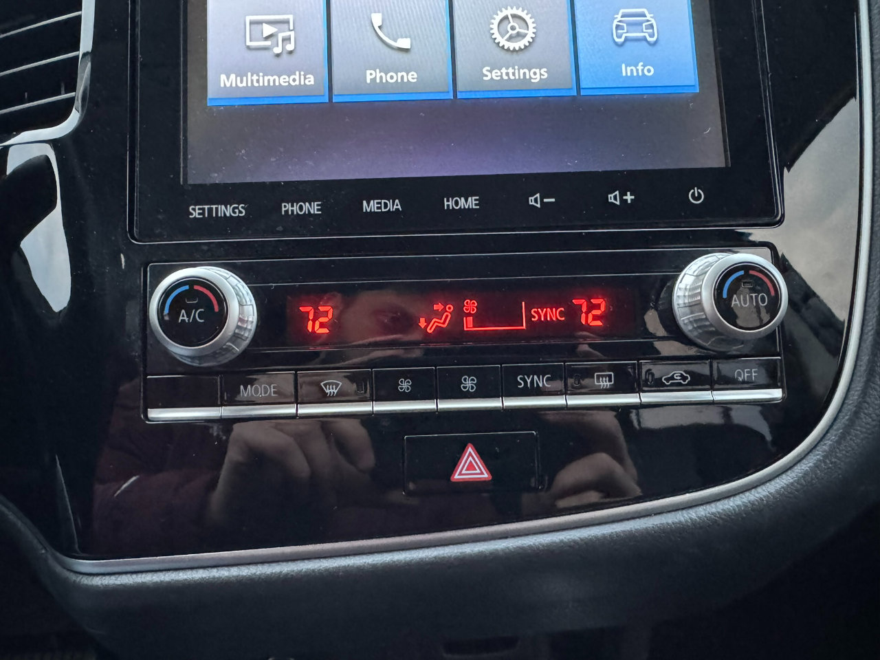 Used 2020 Mitsubishi Outlander SE image 20