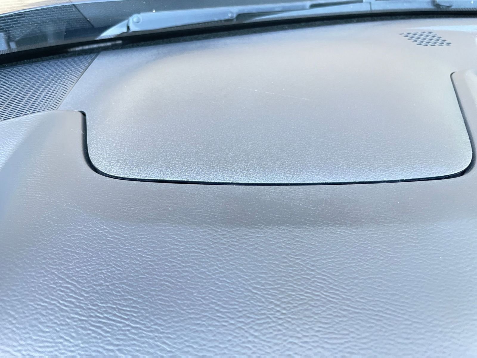 Used 2025 Nissan Rogue SV image 36