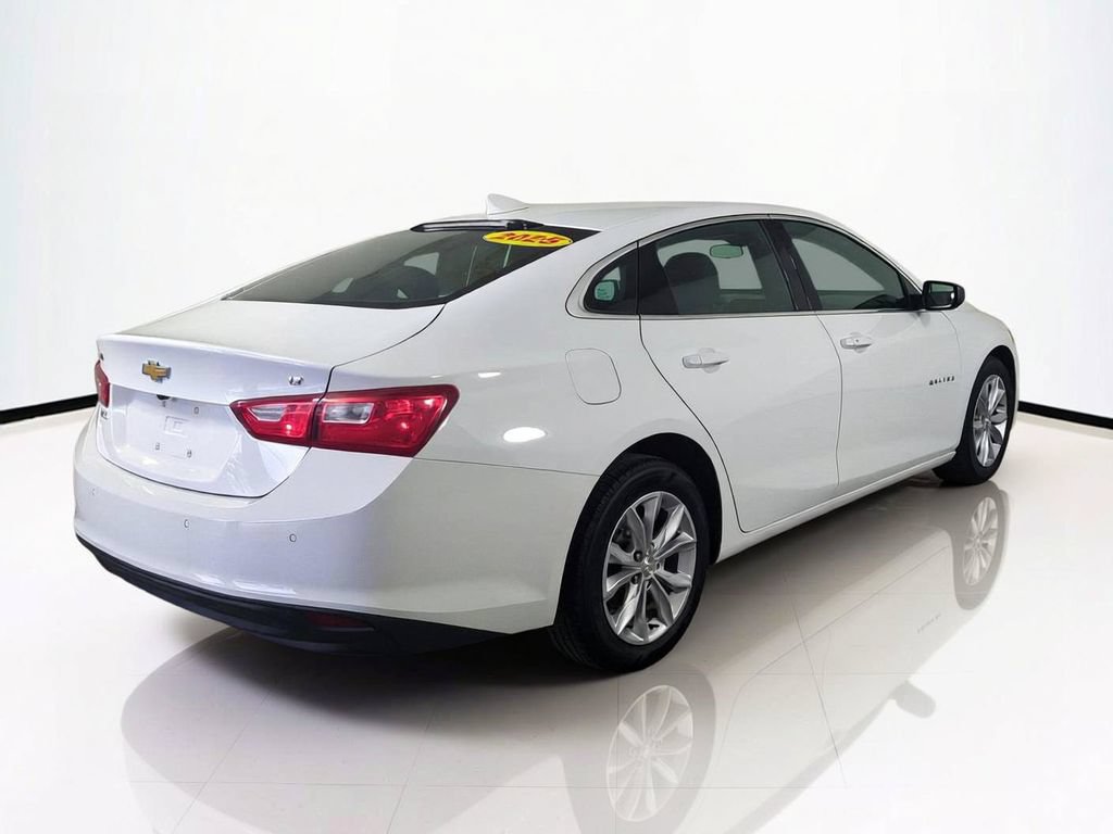 Used 2025 Chevrolet Malibu LT FWD image 5