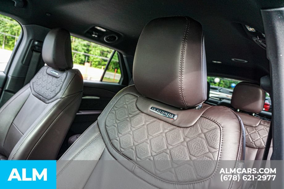 Used 2026 Ford Explorer Platinum w/ LUX Leather Package AWD/4WD image 17