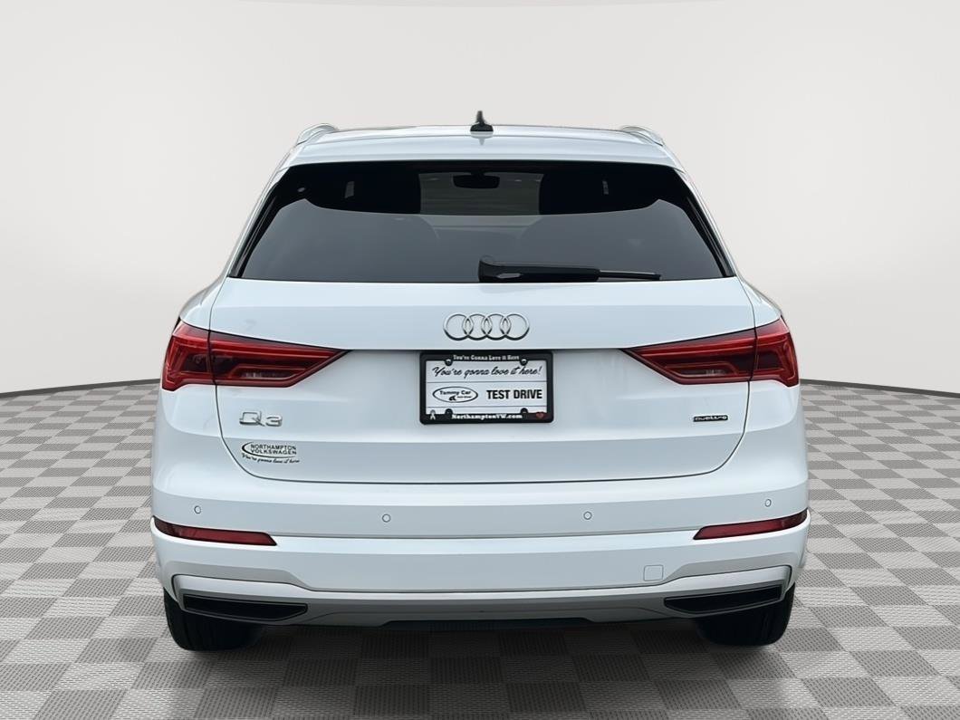 Used 2023 Audi Q3 2.0T Premium AWD/4WD image 6