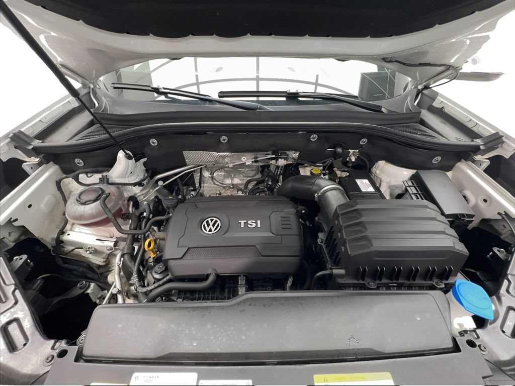 Used 2023 Volkswagen Atlas Cross Sport SE w/ Panoramic Sunroof Package FWD image 19