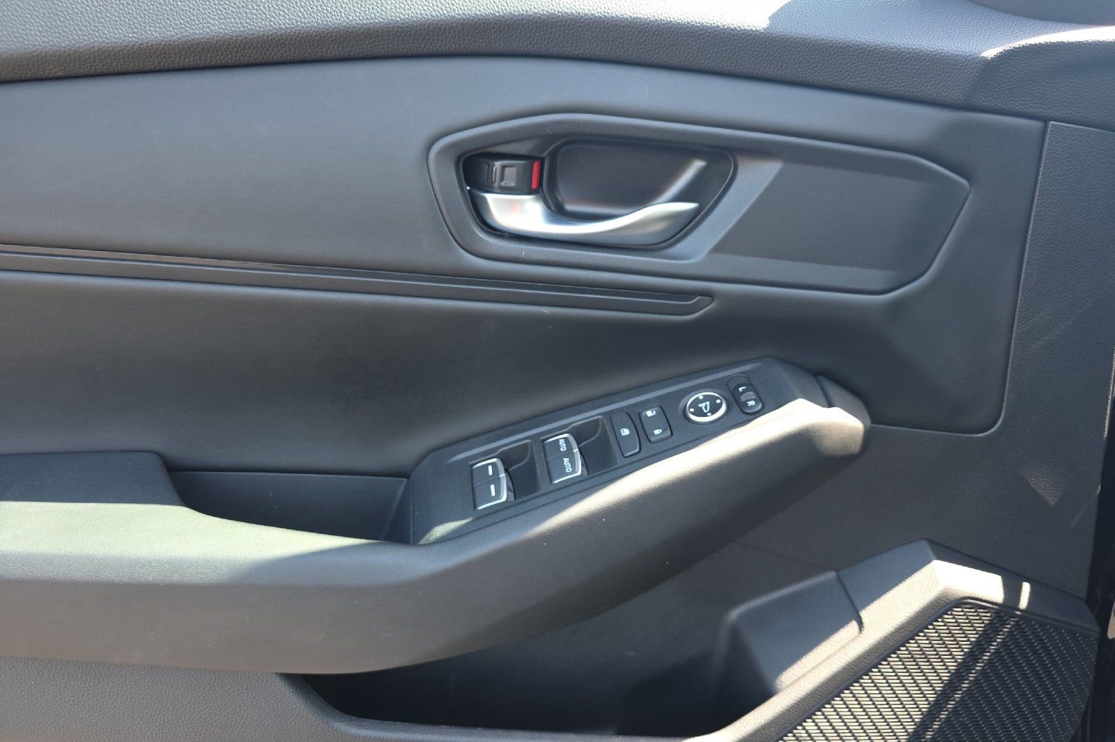 Used 2024 Honda Accord EX image 11