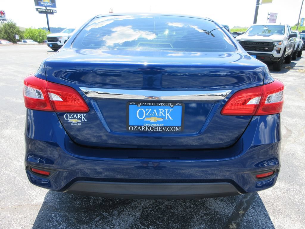 Used 2017 Nissan Sentra S FWD image 4