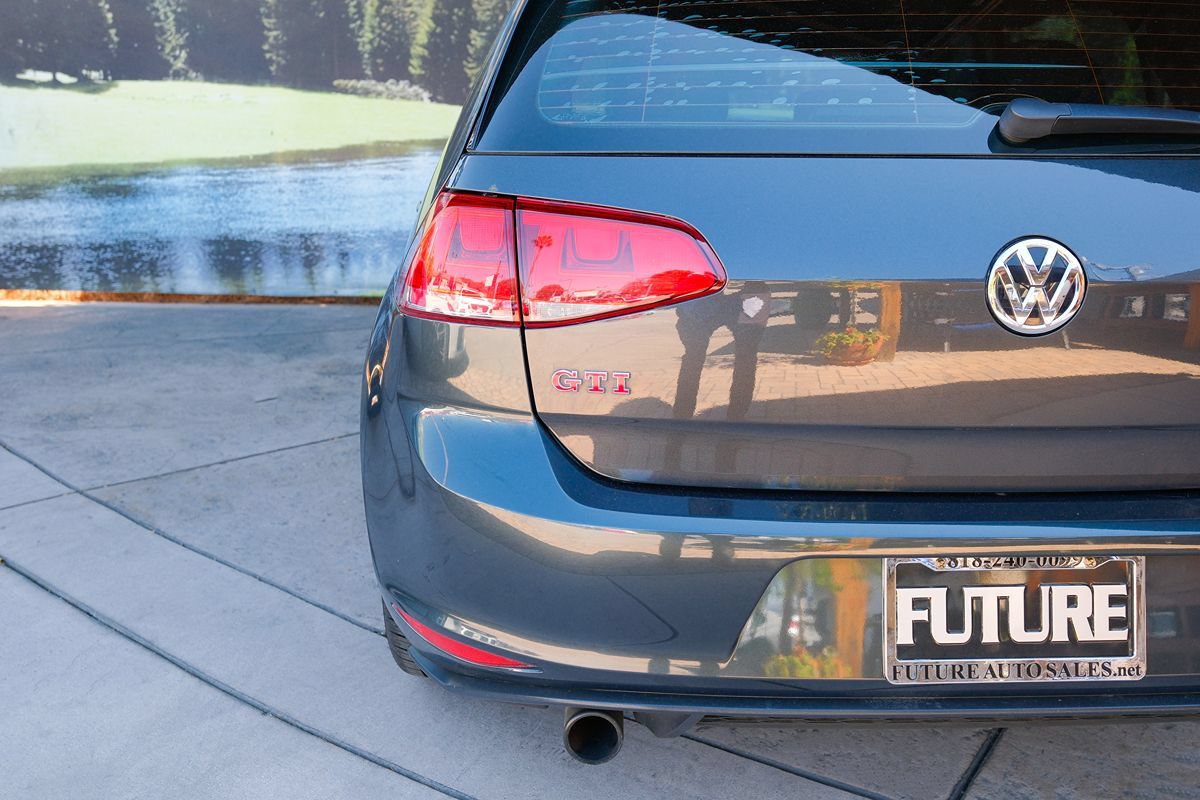 Used 2017 Volkswagen GTI Sport FWD image 39