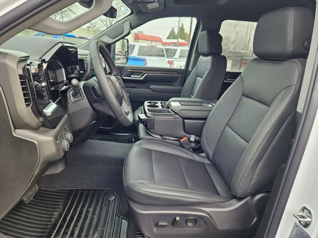 New 2026 Chevrolet Silverado 3500 LT image 14