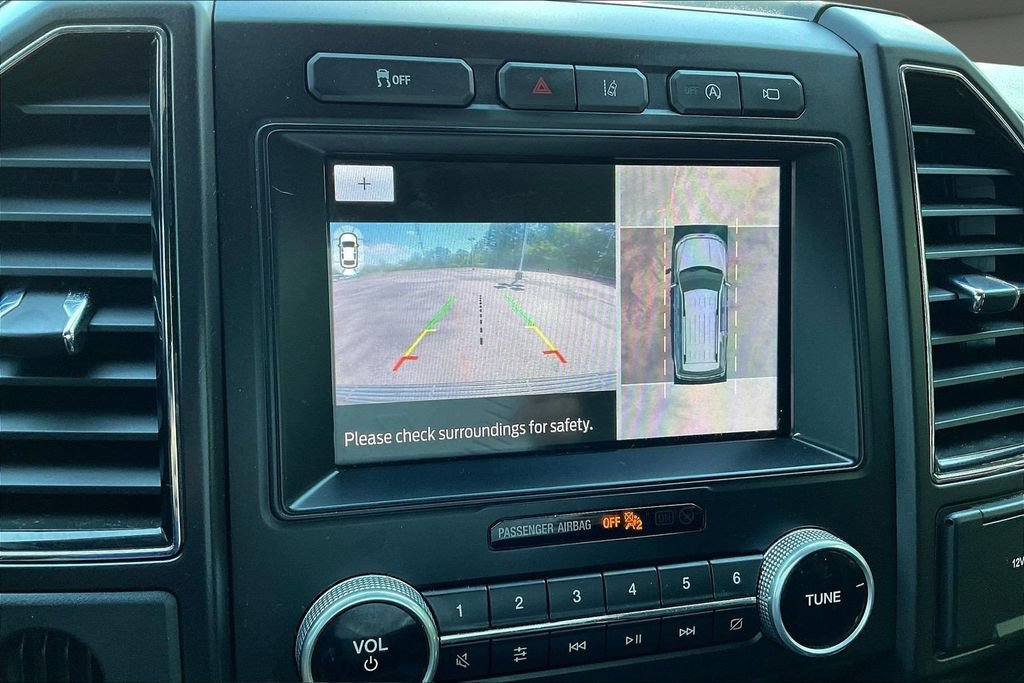Used 2021 Ford Expedition Limited RWD image 16