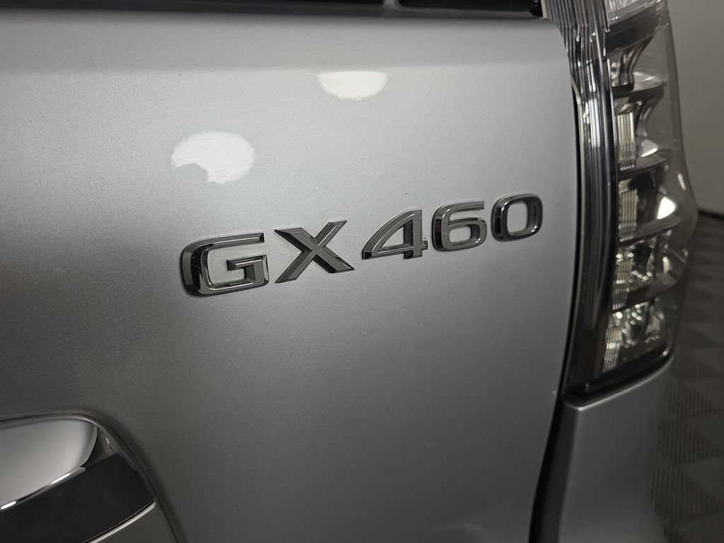 Used 2015 Lexus GX 460 w/ Premium Package AWD/4WD image 10