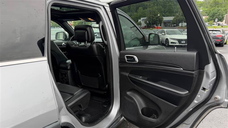 Used 2021 Jeep Grand Cherokee Limited w/ Luxury Group II AWD/4WD image 39