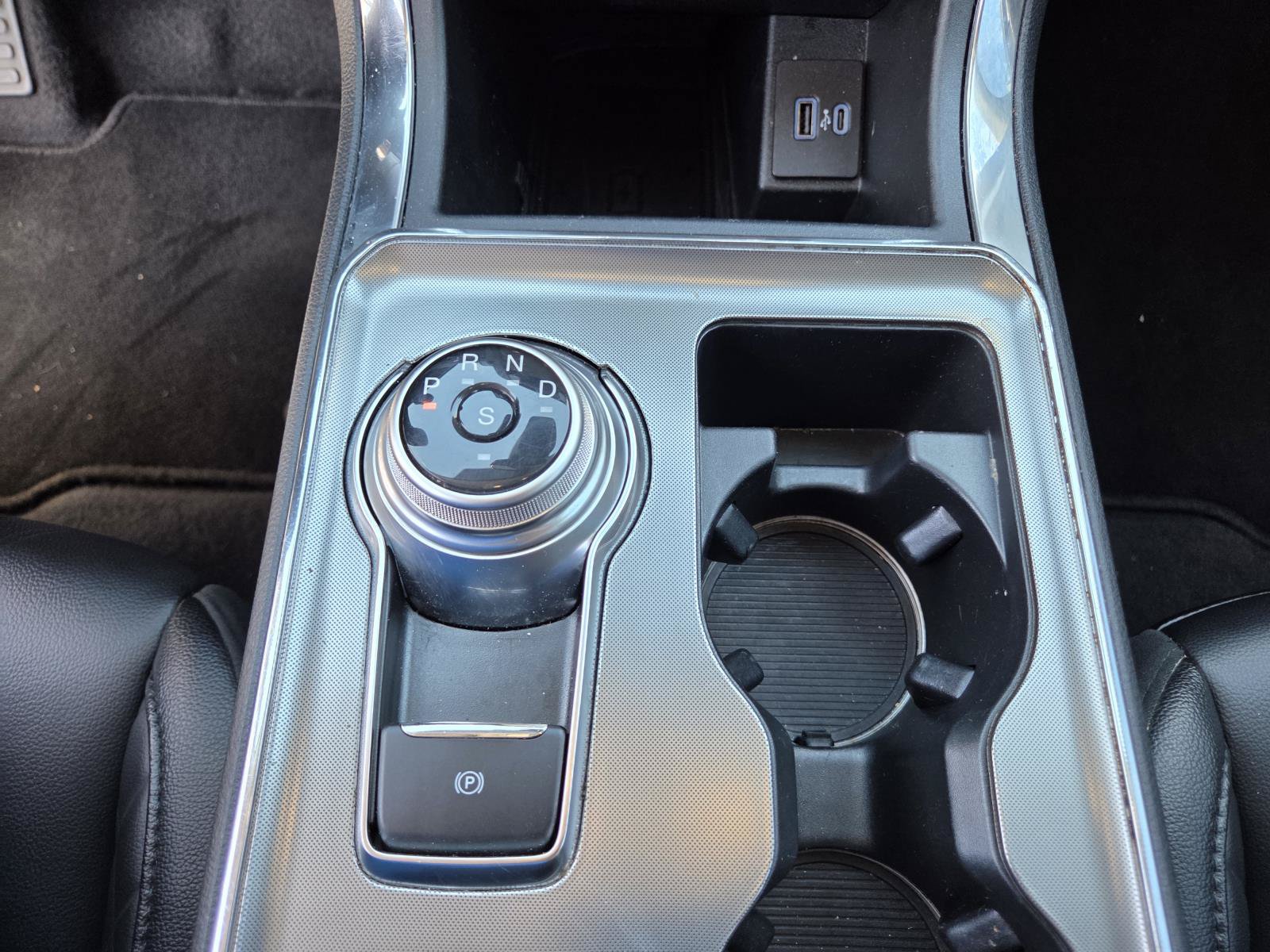 Used 2024 Ford Edge Titanium AWD/4WD image 26