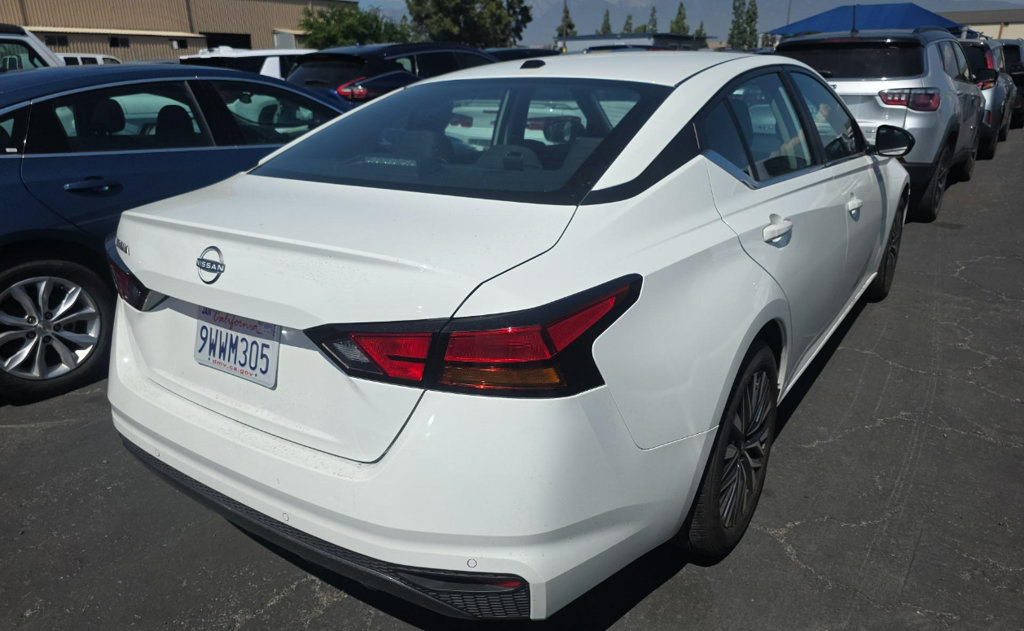Used 2026 Nissan Altima 2.5 SV FWD image 8