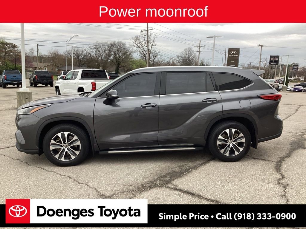 Used 2022 Toyota Highlander XLE image 4