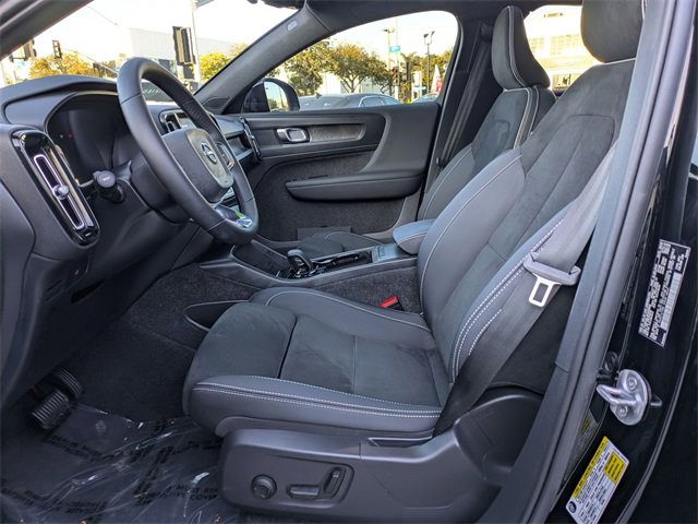 Certified 2023 Volvo C40 P8 Recharge Plus image 13