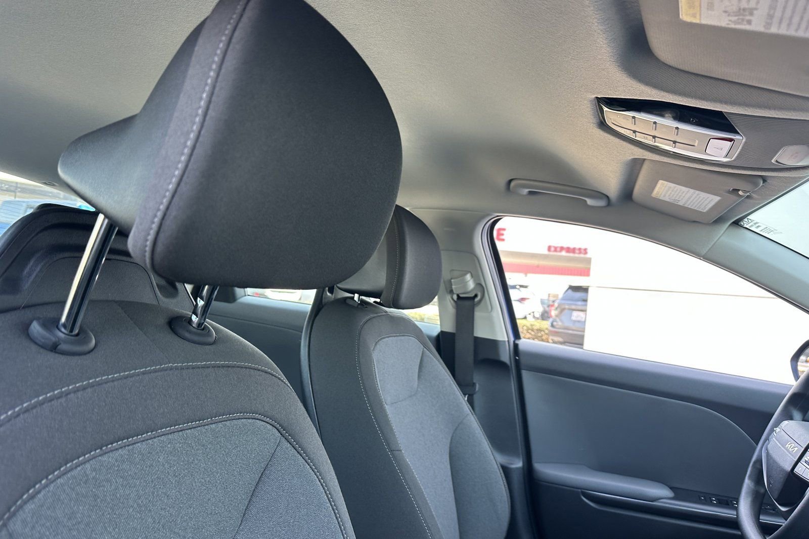 Used 2025 Kia K4 FWD image 16