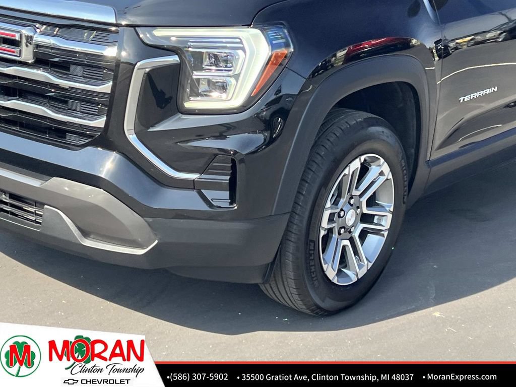 Certified 2025 GMC Terrain Elevation AWD/4WD image 9