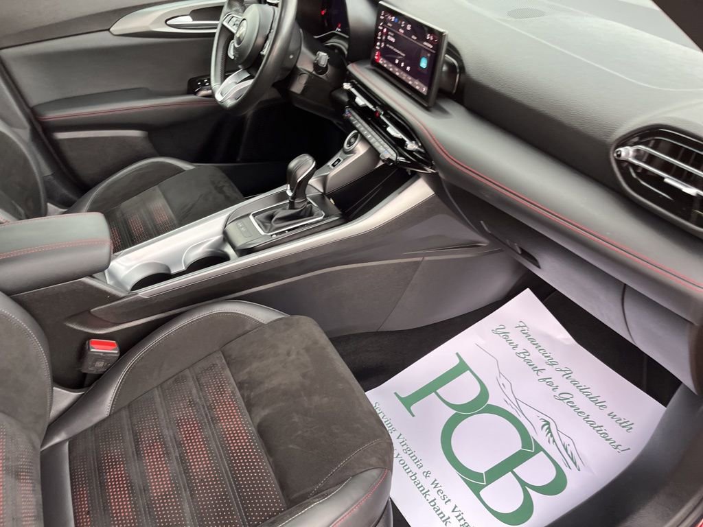 Used 2023 Dodge Hornet GT w/ Track Pack image 12