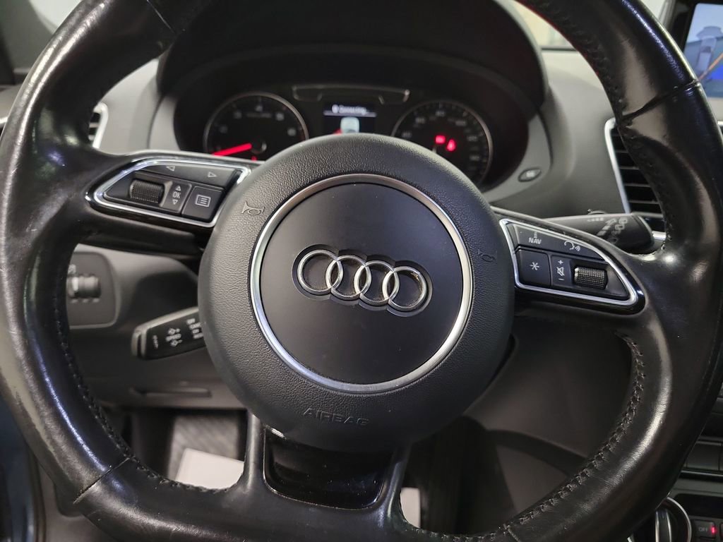 Used 2018 Audi Q3 2.0T Premium Plus w/ Premium Plus Package image 19