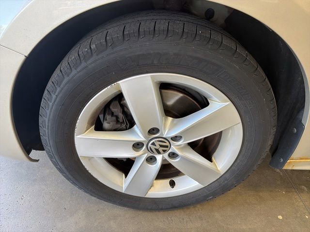 Used 2012 Volkswagen Jetta TDI FWD image 9