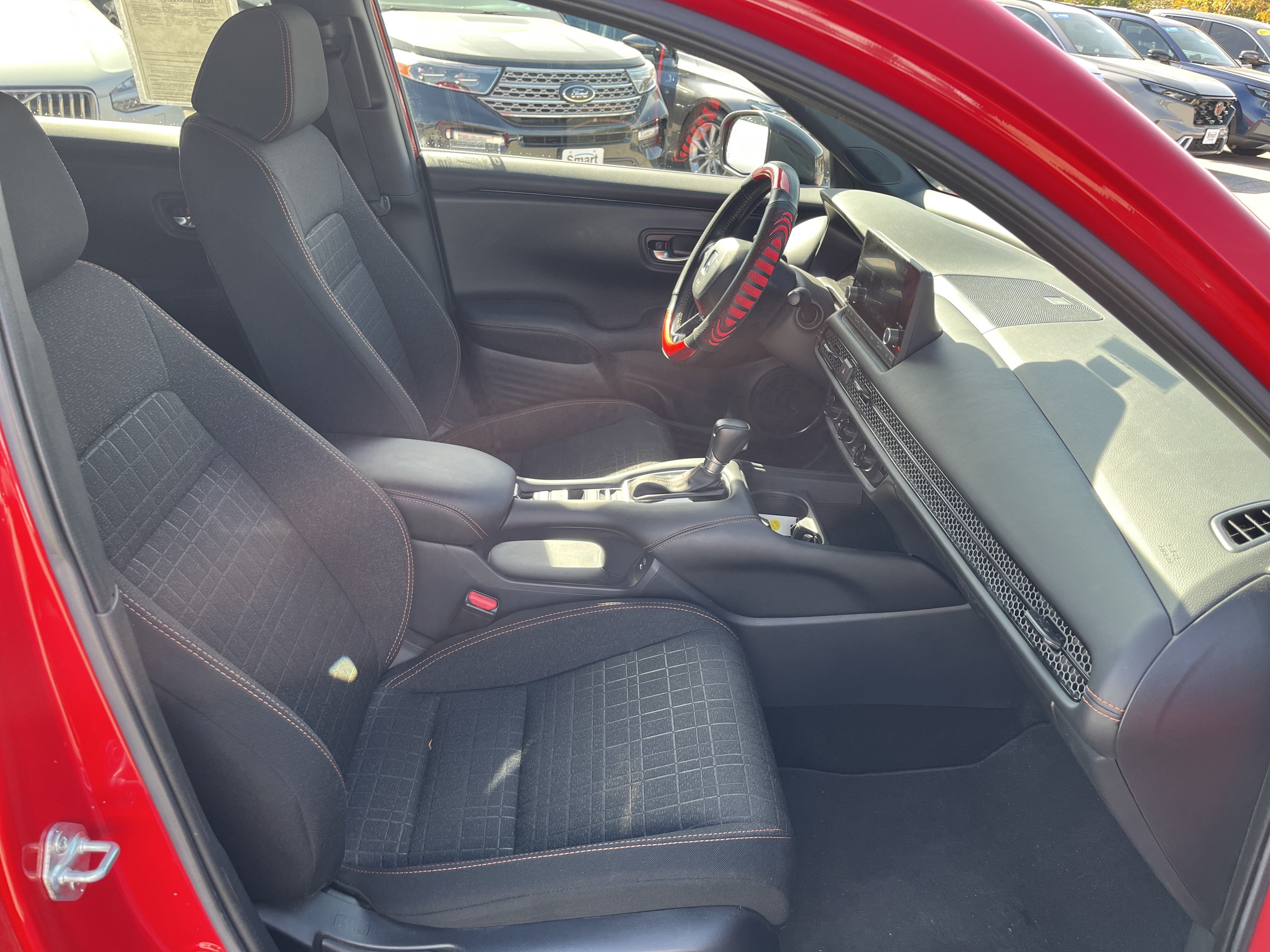 Certified 2025 Honda HR-V Sport image 17