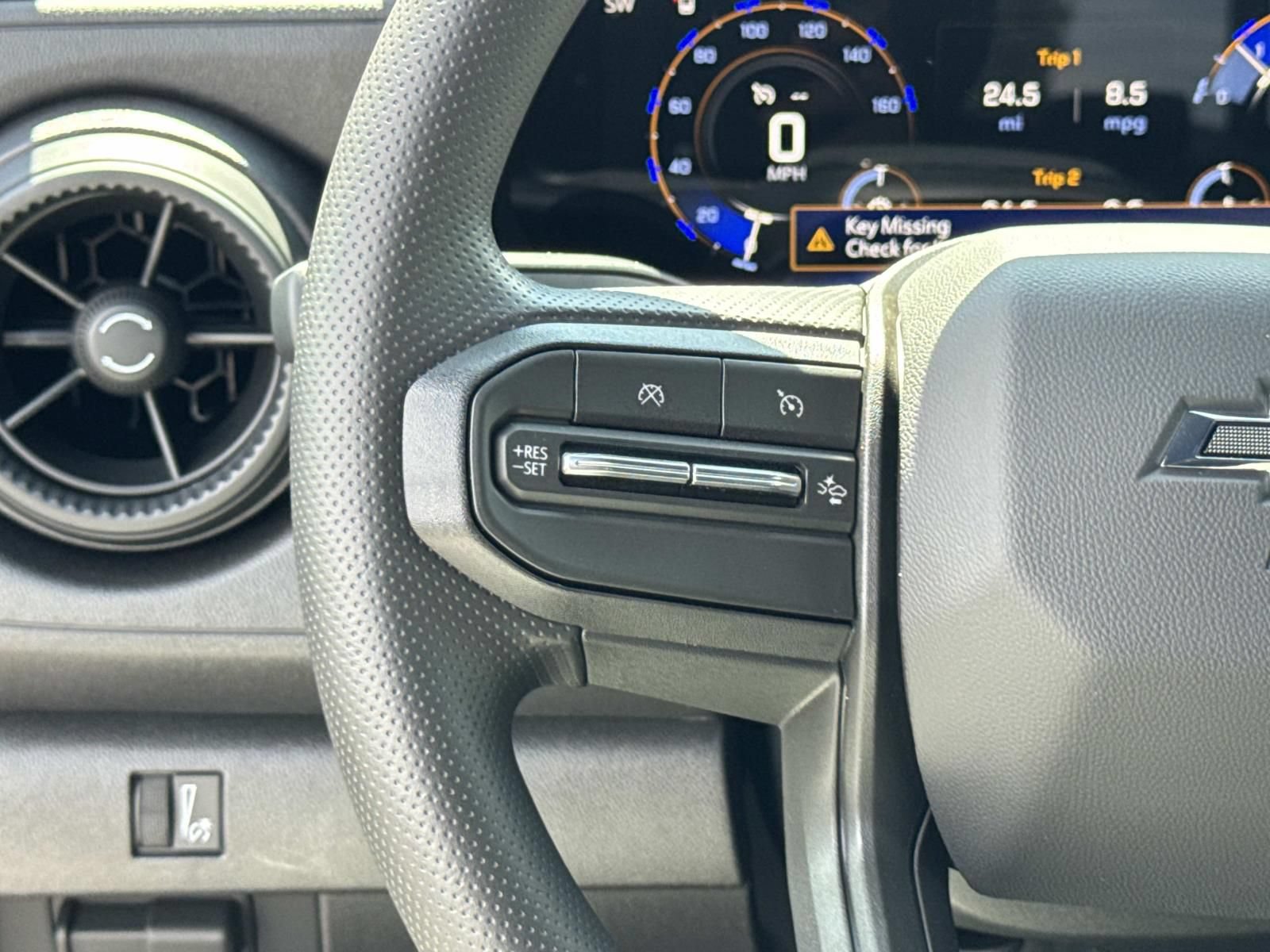 New 2026 Chevrolet Colorado Trail Boss w/ Midnight Edition AWD/4WD image 24