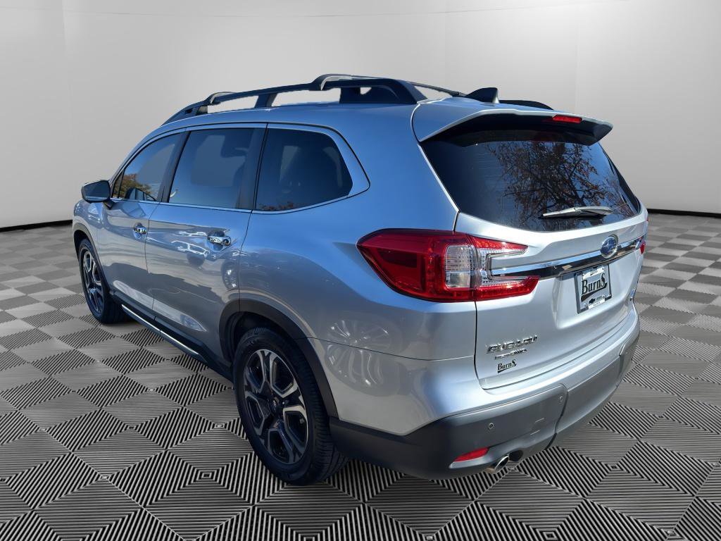 Used 2023 Subaru Ascent Touring image 4