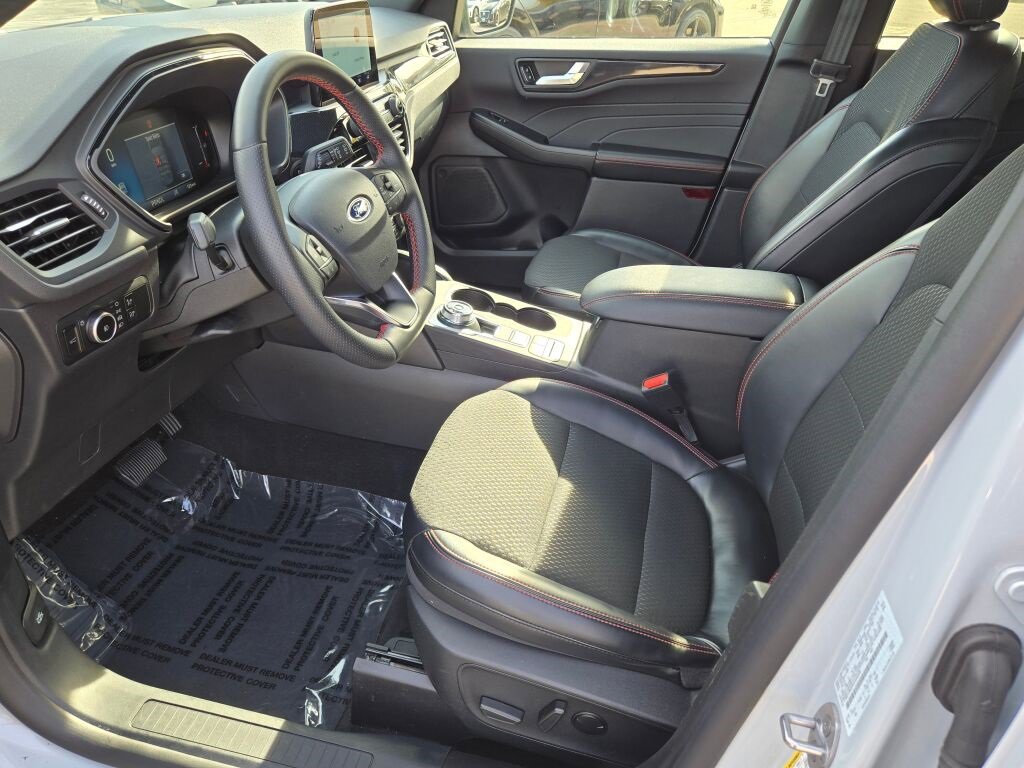 Used 2025 Ford Escape ST-Line Select image 20