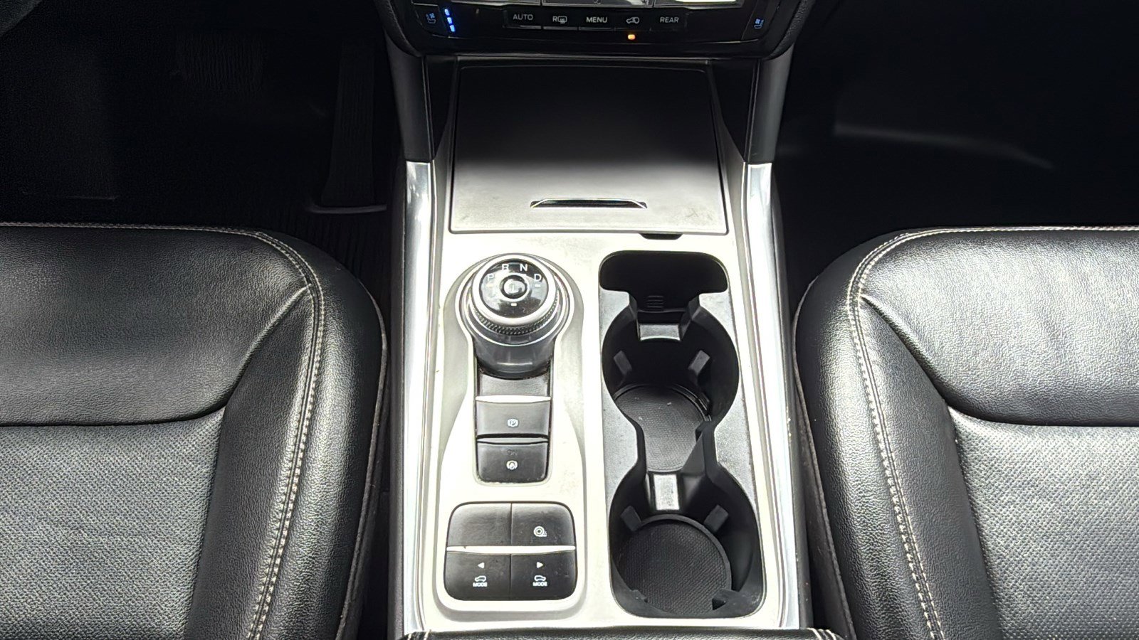 Used 2023 Ford Explorer Limited w/ Limited Technology Package RWD image 21