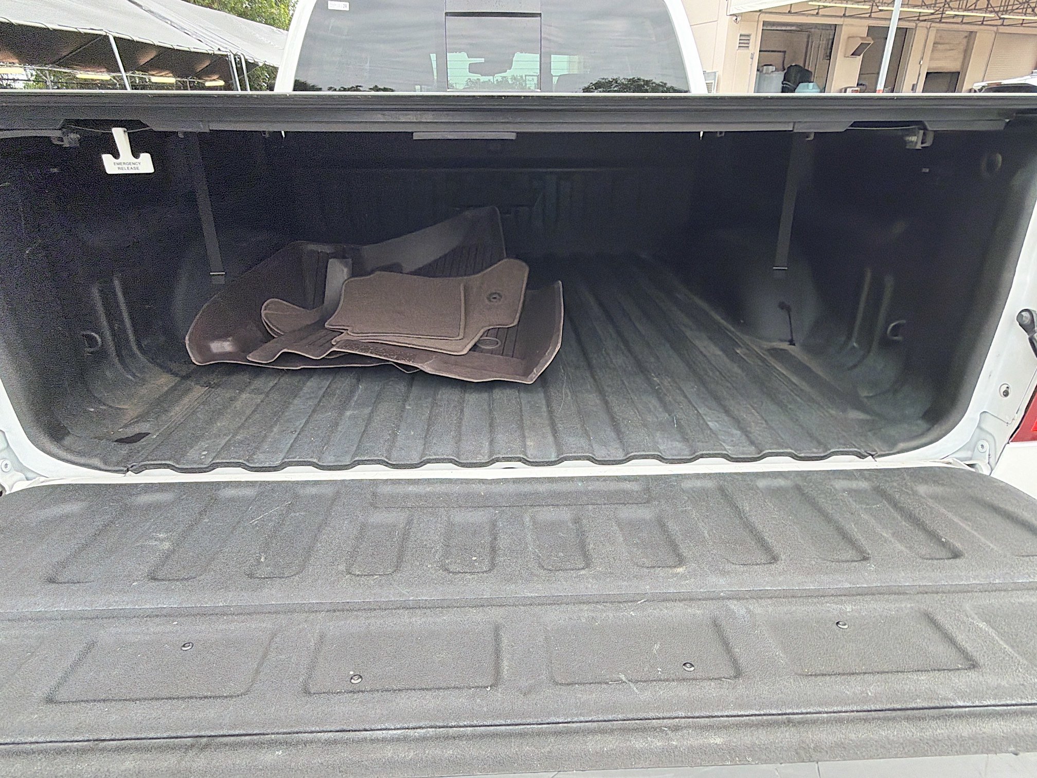 Used 2018 Chevrolet Silverado 1500 High Country AWD/4WD image 23