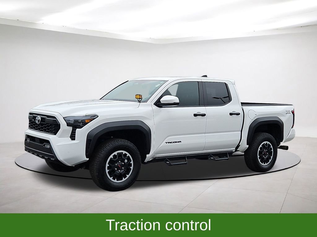 Used 2025 Toyota Tacoma TRD Off-Road image 3