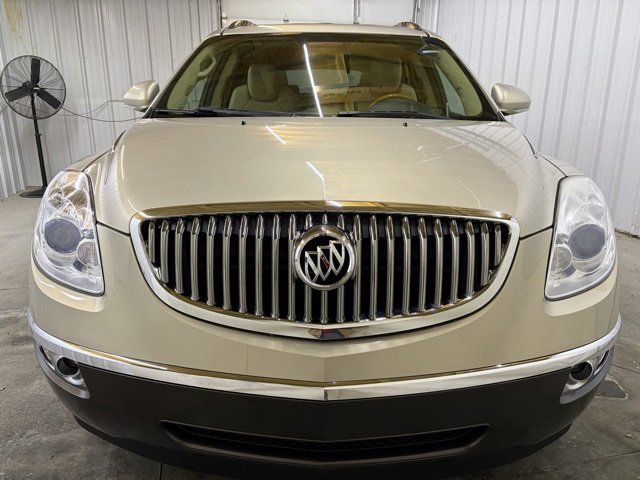 Used 2011 Buick Enclave CXL image 2
