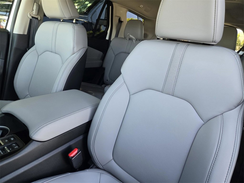New 2025 Honda Pilot Touring image 19