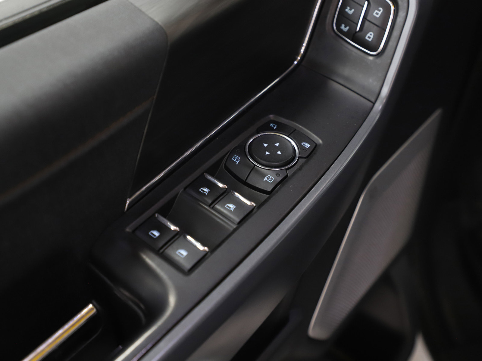 Used 2024 Ford F150 Lariat w/ Equipment Group 502A High image 18