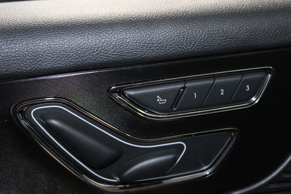 Used 2022 Lincoln Corsair FWD w/ Equipment Group 101A image 26