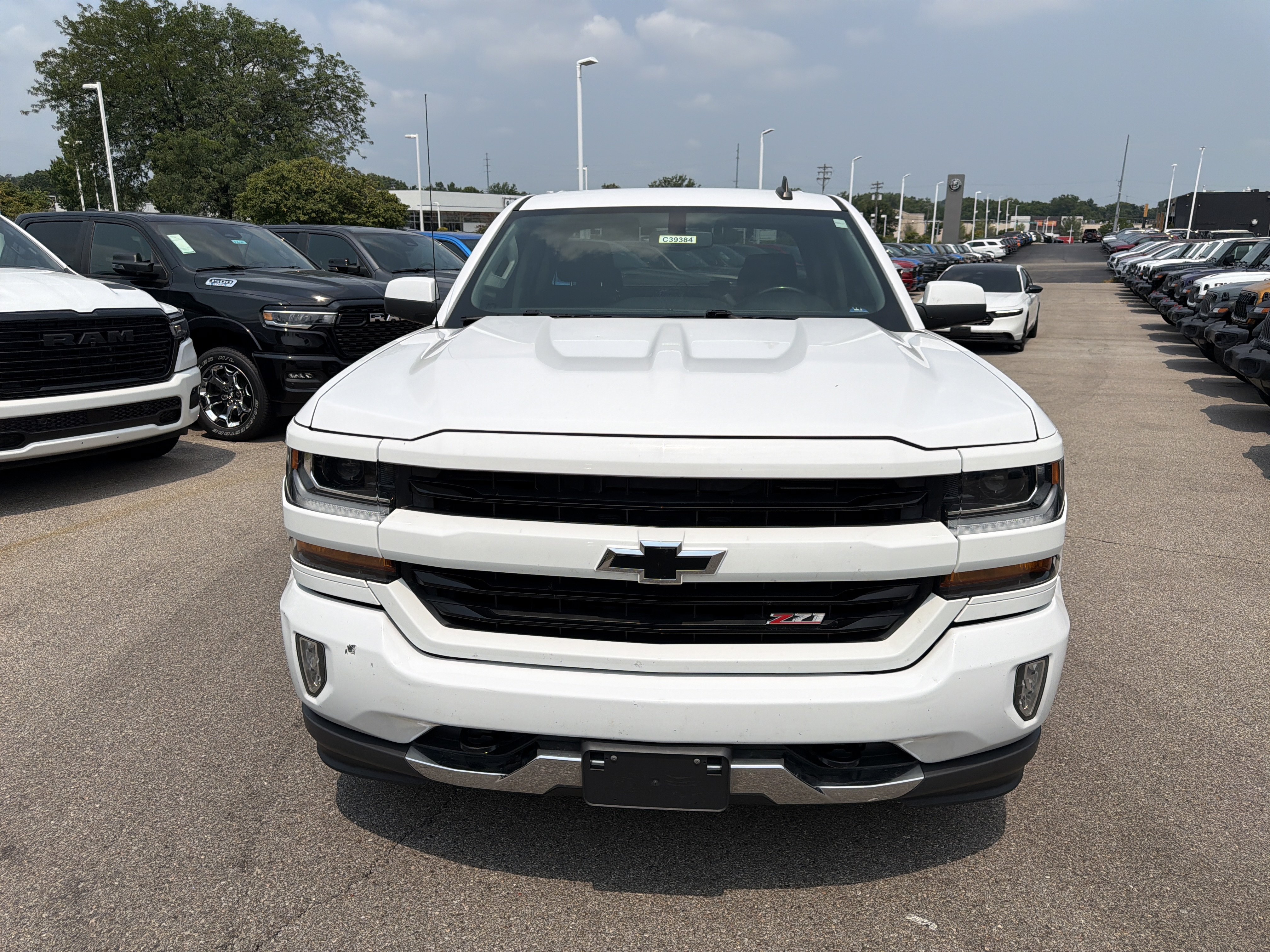 Used 2019 Chevrolet Silverado 1500 LT w/ All Star Edition AWD/4WD image 3