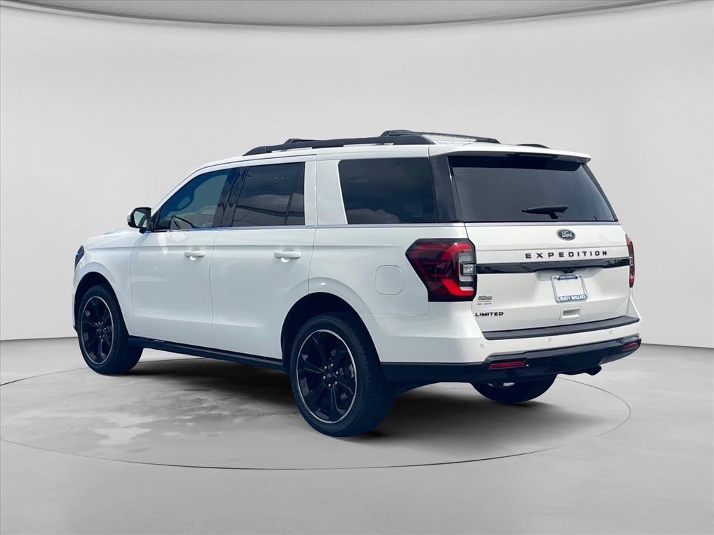Used 2023 Ford Expedition Limited RWD image 5