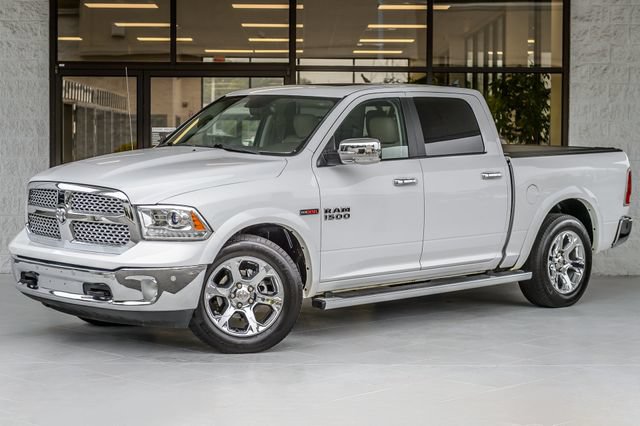 Used 2015 RAM 1500 Laramie w/ Convenience Group RWD image 2