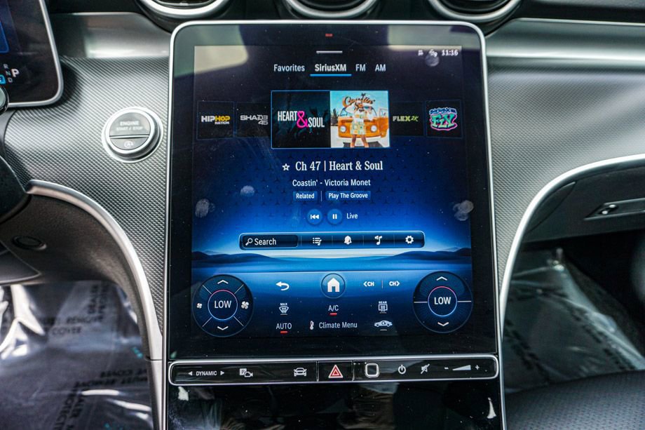 Used 2025 Mercedes-Benz C 300 Sedan image 33