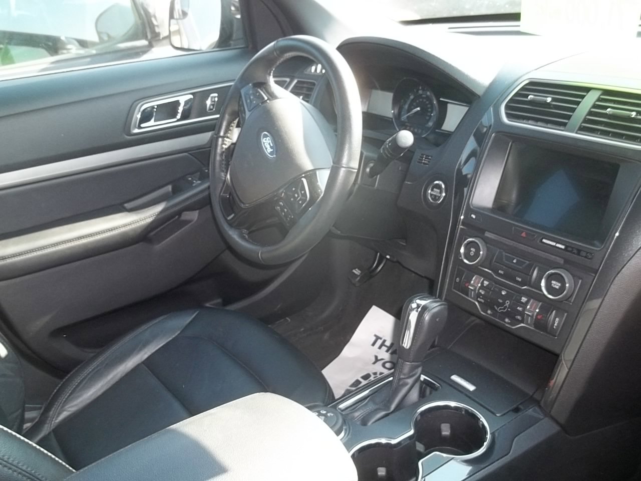 Used 2018 Ford Explorer XLT w/ Equipment Group 202A AWD/4WD image 5