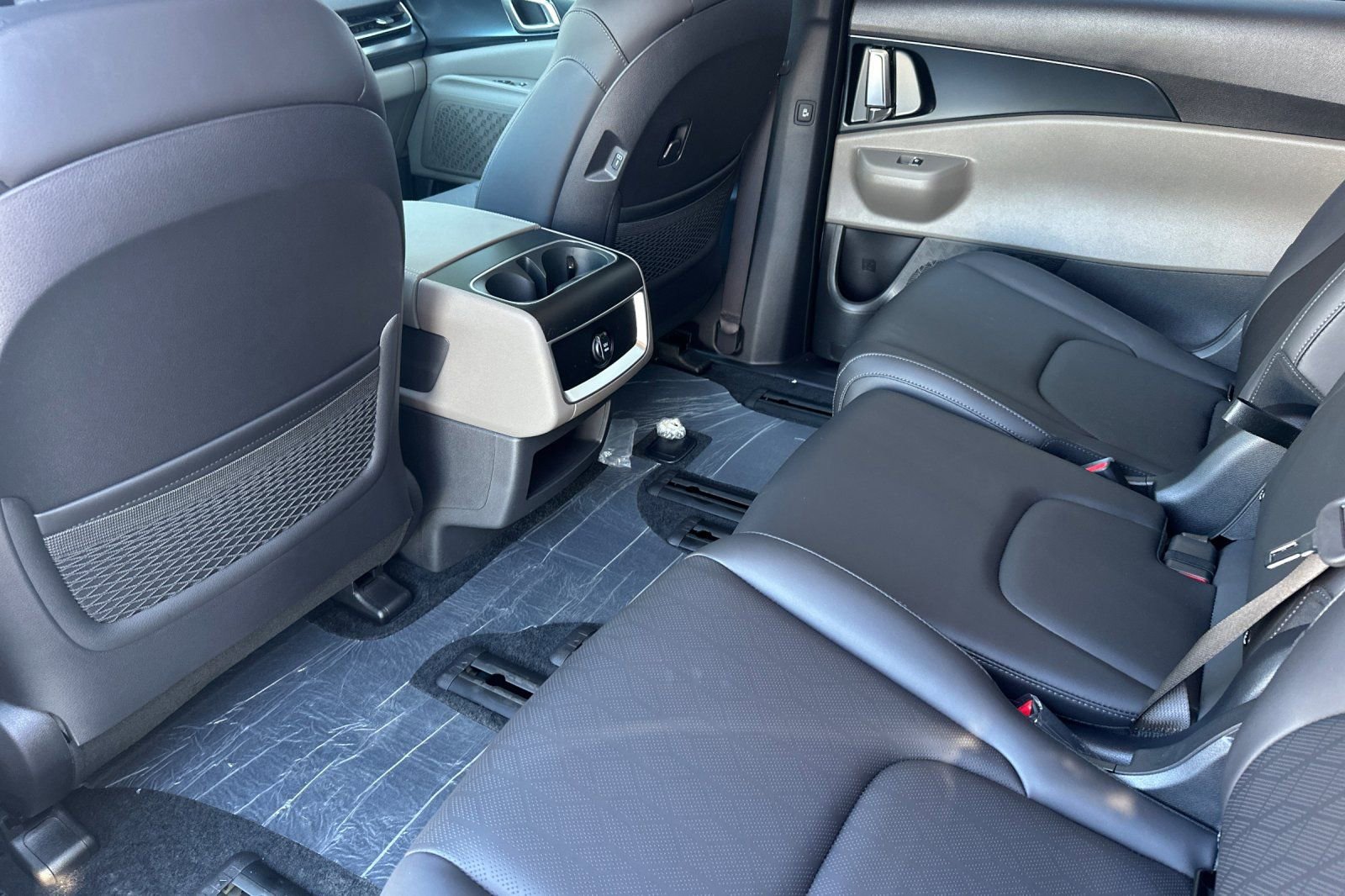 New 2026 Kia Carnival LXS image 12