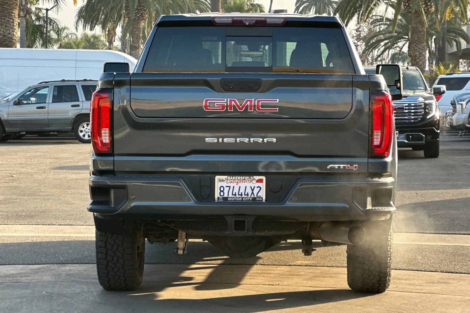 Certified 2020 GMC Sierra 2500 AT4 w/ AT4 Premium Package image 5