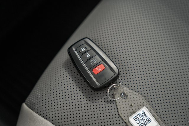 New 2025 Toyota RAV4 Limited image 46