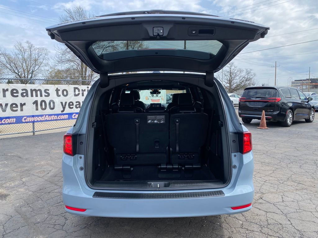 Used 2024 Honda Odyssey Sport image 4